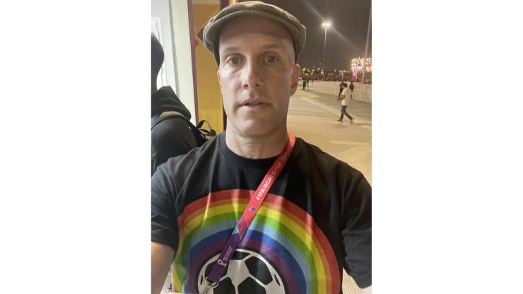 Amerikaanse journalist zakt op perstribune in elkaar en sterft tijdens kwartfinale Oranje