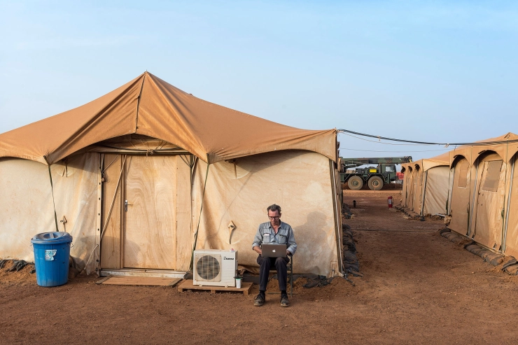Thuis = Afrika