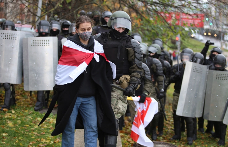 Wit-Rusland: autoriteiten zetten intimidatie media onverminderd voort