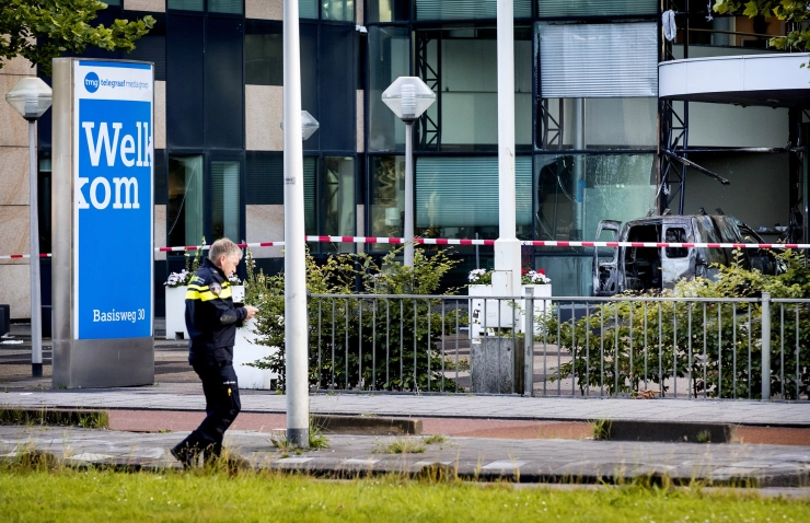 Zes verdachten Telegraaf-aanslag blijven vastzitten