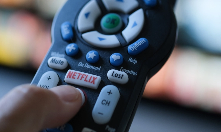Vlaamse regering neemt nieuwe maatregel voor zichtbaarheid tv-zenders op slimme televisies