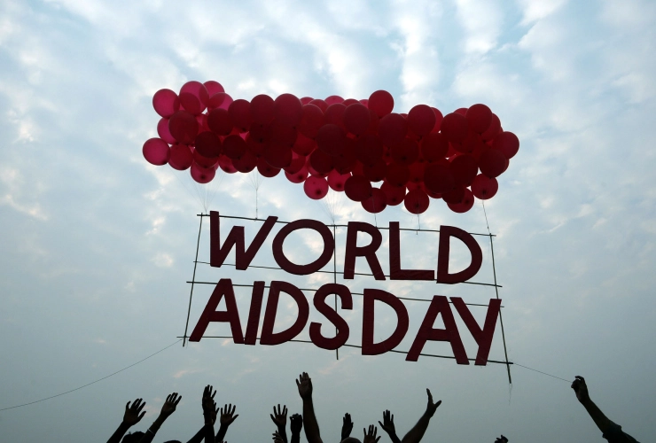 Russische journalist onthult HIV-status live op tv