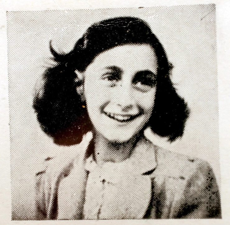 RvdJ: berichtgeving NRC over boek Anne Frank onzorgvuldig