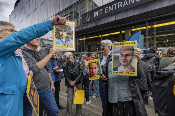 Brief aan hoofdredacteuren: ‘Wij doen liever verslag van acties dan dat we zelf op de barricaden gaan’