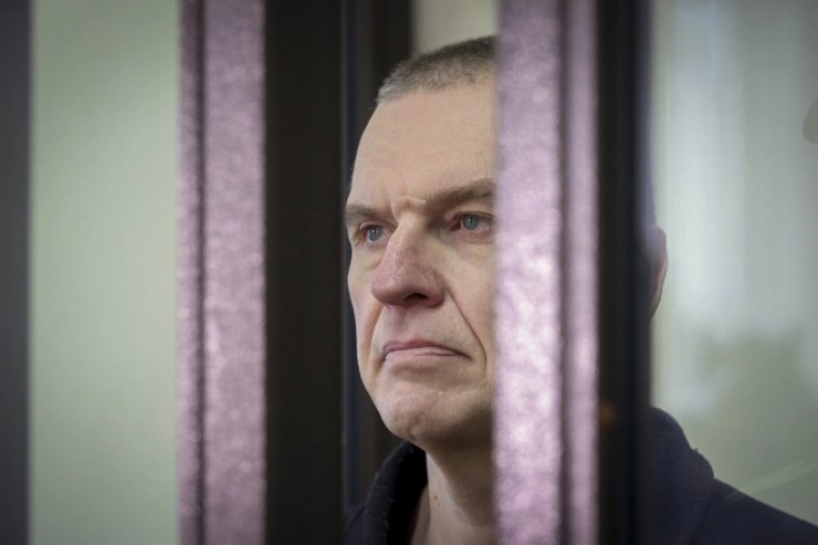 Journalist Andrzej Poczobut vrijgelaten na vijf jaar in strafkolonie Wit-Rusland