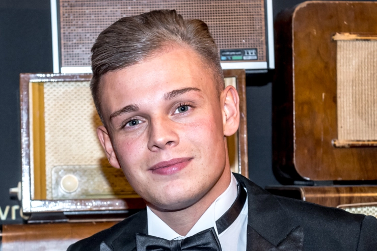 Dennis Schouten weg bij PowNed
