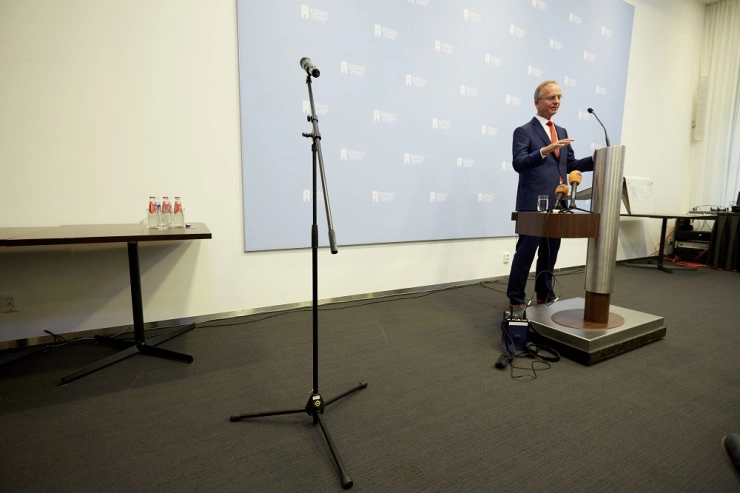 Het politieke interview dreigt een trucje te worden