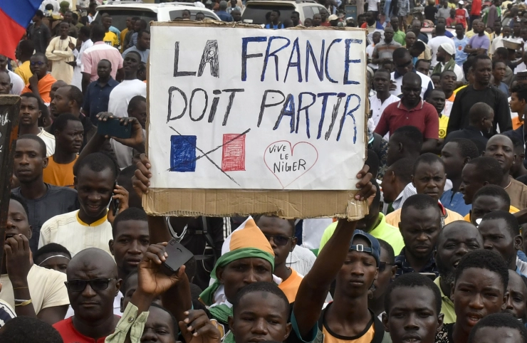 Franse media in Niger op zwart, Parijs boos