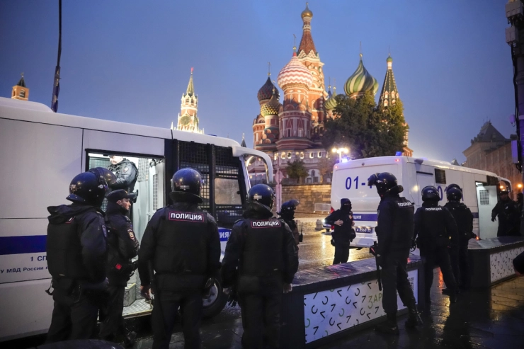 Russische journalisten opgepakt en vastgehouden bij protesten tegen mobilisatie