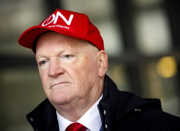 Arnold Karskens eist via bodemprocedure vernietiging van ontslag bij Ongehoord Nederland