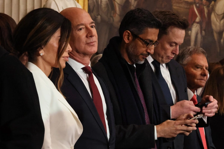Jeff Bezos kondigt koerswijziging Washington Post-opiniekatern aan: chef opinieredactie stapt op