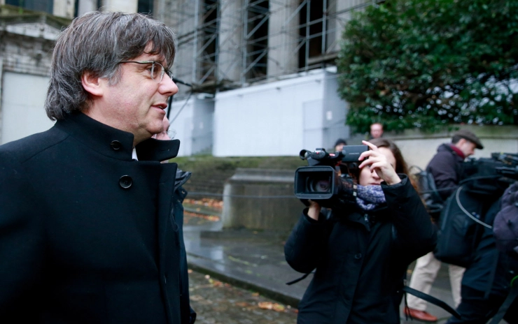 Zender Spaanse publieke omroep ‘gekraakt’ voor interview met Catalaanse oud-premier