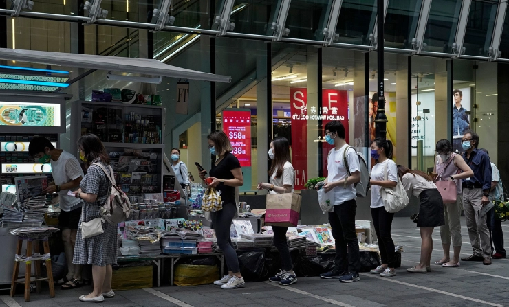 Hongkongse Daily Apple drukt uit protest honderdduizenden exemplaren bij na arrestatie oprichter