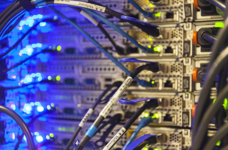 Softwareleverancier Nebu wil pers en publiek weren bij kort geding over datalek