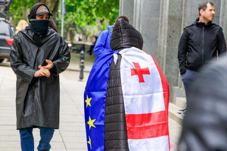 Georgische buitenlandse-agentenwet in werking: media willen zich er niet aan houden