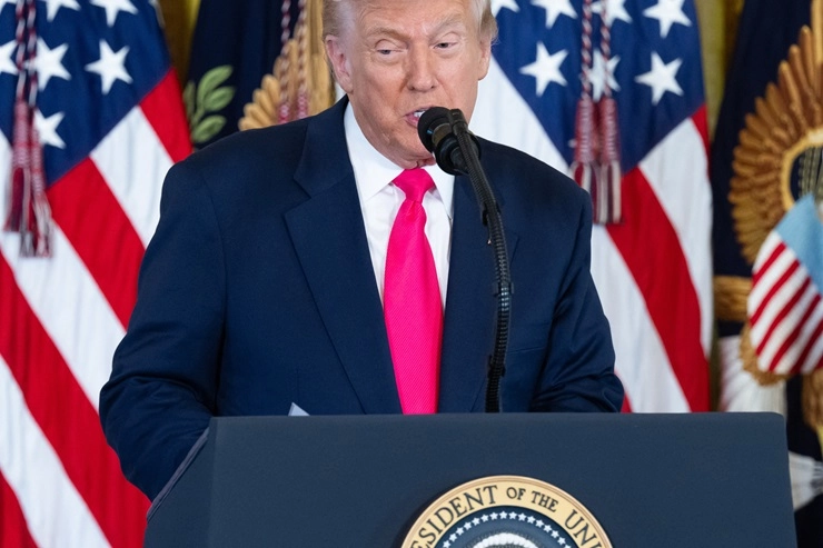 BBC zegt sorry tegen Trump, maar betaalt geen schadevergoeding