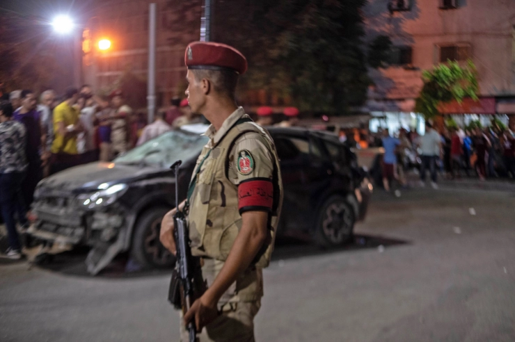Zoon Egyptische hoofdredacteur meegenomen als pressiemiddel