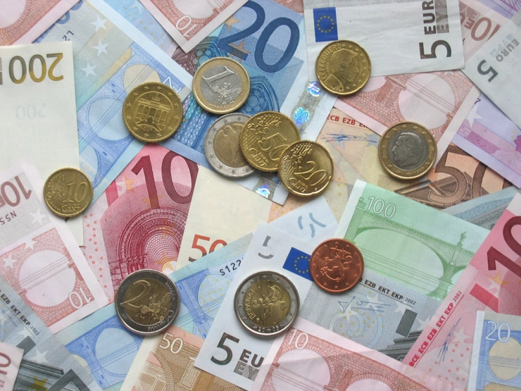 SDM gaf subsidie aan organisaties waar bestuursleden bij betrokken waren