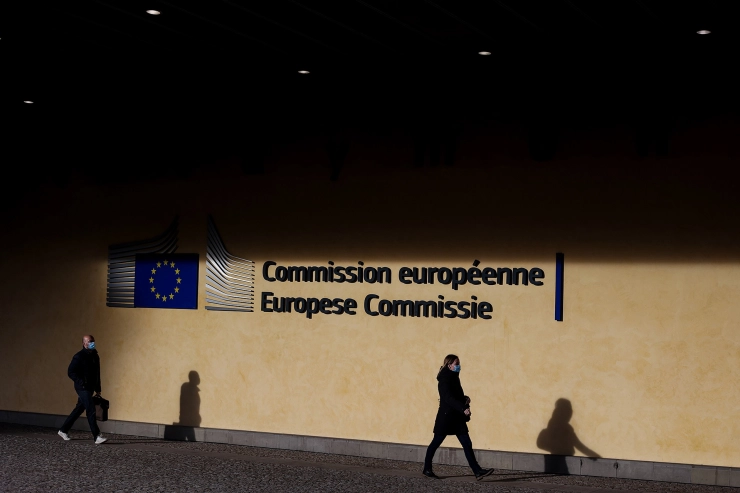 Europese Commissie maakt miljoenen vrij voor strijd tegen nepnieuws en desinformatie