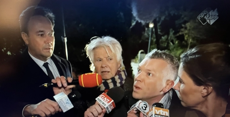 OSM: Bart Maat was bij de VVD, politieke journalisten ook druk bij Sinterklaasjournaal