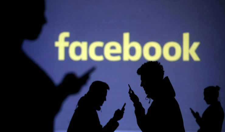 Facebook verplicht illegale inhoud te verwijderen en inhoud die daar op lijkt