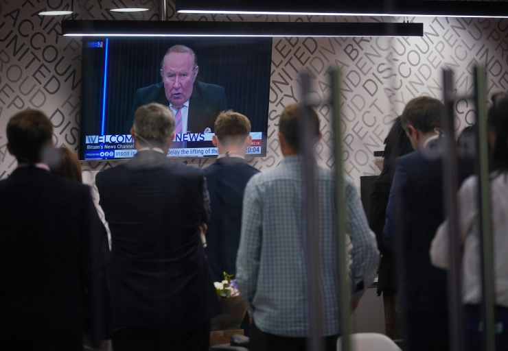 Andrew Neil neemt drie maanden na lancering Britse nieuwzender GB News ontslag