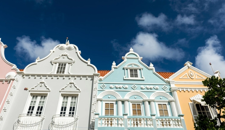 Aruba: forse straffen voor journalisten die politieradio beluisterden