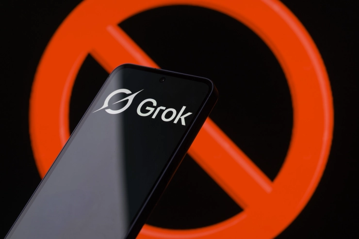 Rechter verbiedt uitkleedfunctie van chatbot Grok in Nederland