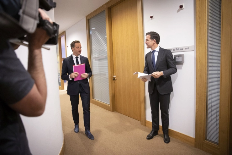 Flinke toename van Inhuur externe woordvoerders tijdens Rutte III