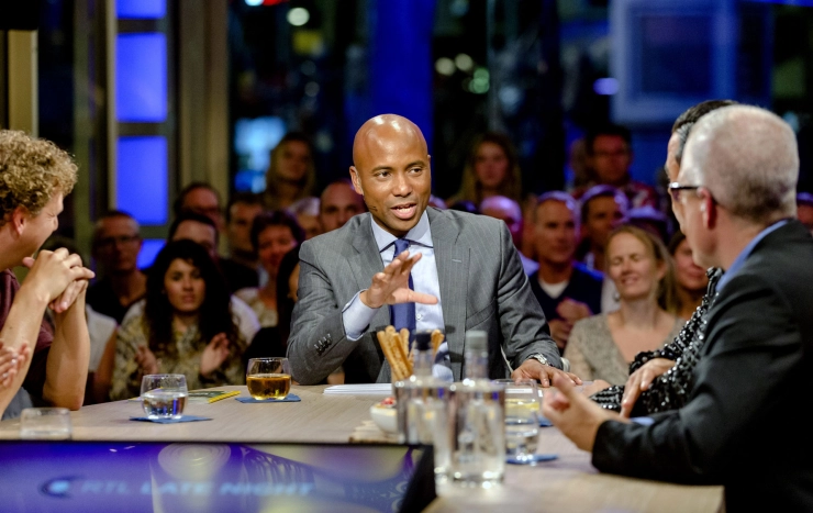 Tan tekent voor drie jaar bij bij RTL