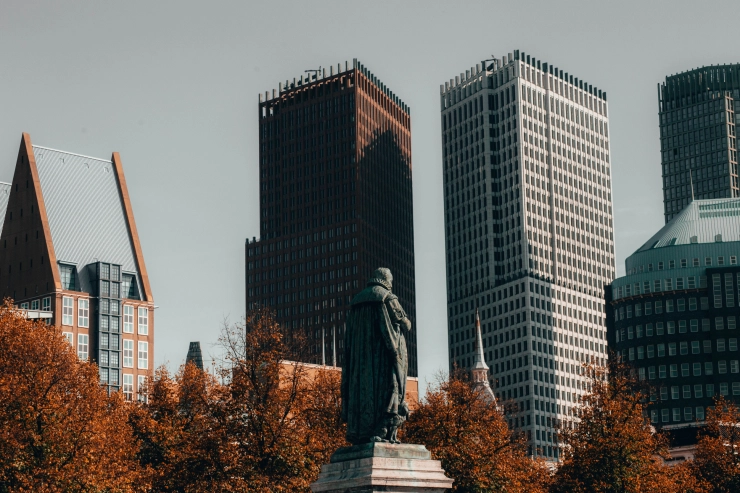 Ons Soort Mensen: Het Haagse uitzicht van Xander van der Wulp en angst voor de Zevenheuvelenloop