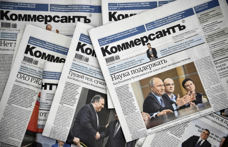 Politieke redactie Kommersant stapt op uit protest na gedwongen ontslagen