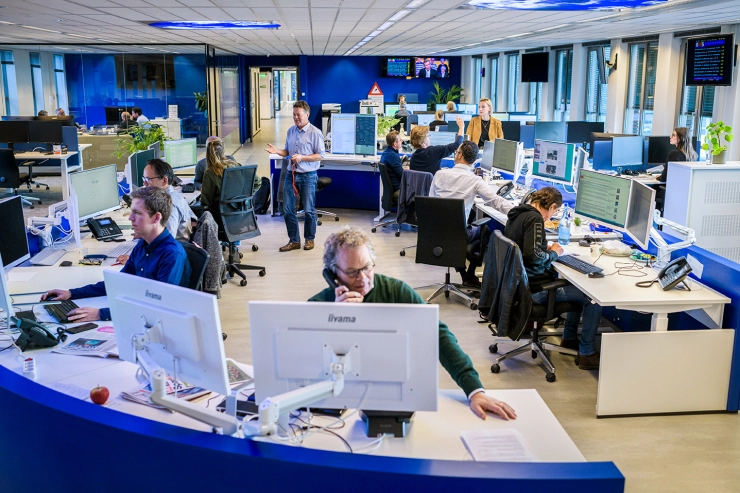 Terugkeer naar kantoor en redacties stemt videochatdienst Zoom somberder