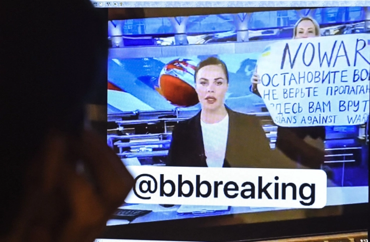 Liveblog Oekraïne: Fox News-cameraman gedood; medewerkster Russische tv-journaal voorgeleid