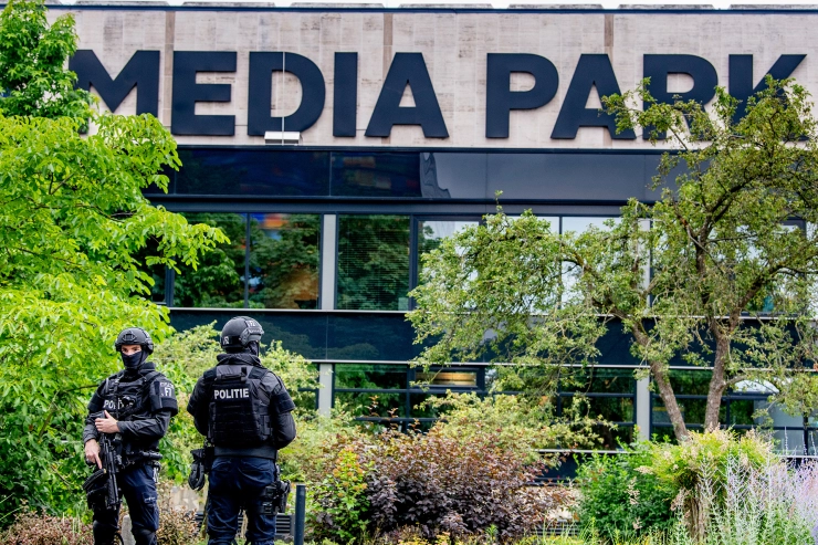 Extra politie aanwezig op Mediapark Hilversum