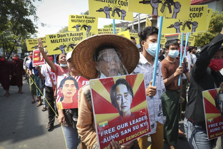 Sinds coup 18 journalisten opgepakt in Myanmar