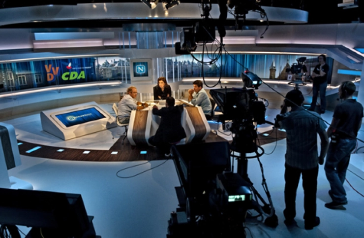 Eerste proefuitzending Nieuwsuur