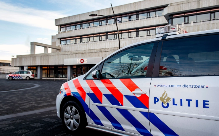 Journaalbinnendringer Tarik Z.&nbsp; in nieuwe dreigende video aan adres NOS