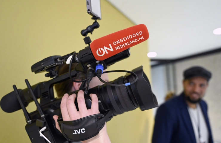 Ongehoord Nederland krijgt geldboete, NPO wil erkenning van de omroep laten intrekken