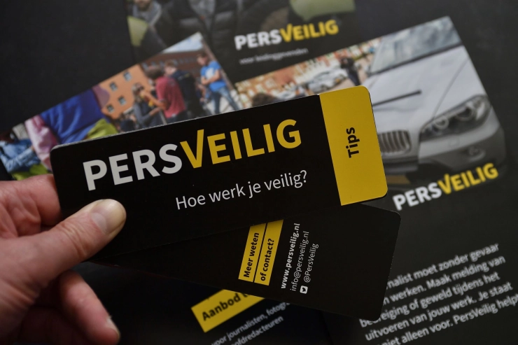 PersVeilig: Drie meldingen binnengekomen van journalisten die zijn belaagd bij de rellen in Den Haag na de EK-wedstrijd
