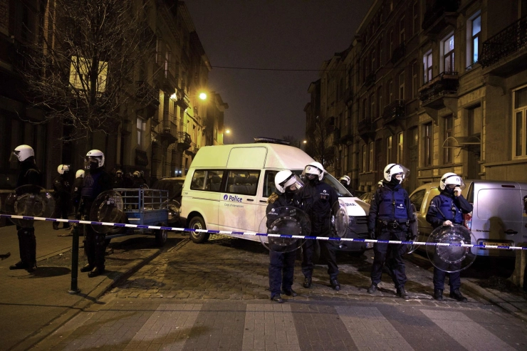 ‘Arrestatie Abdeslam bijna mislukt door media’