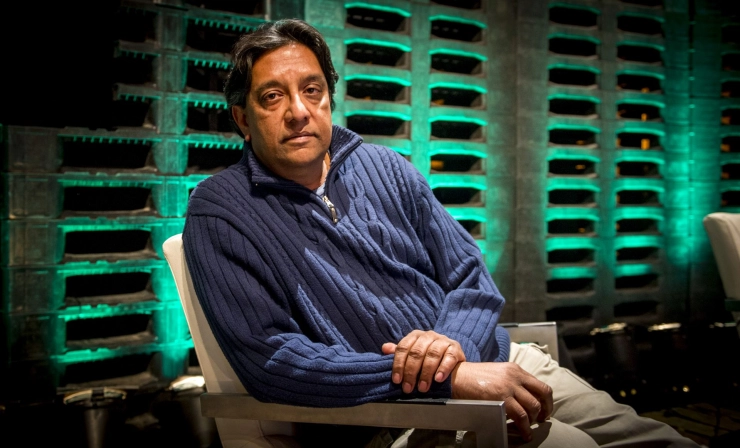 Prem Radhakishun wint prijs voor beste nachtprogramma op de radio