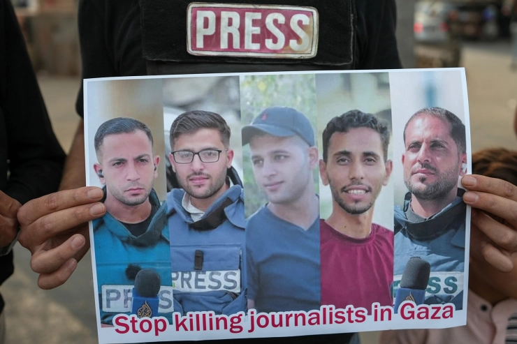 NVJ en FPU sturen derde brandbrief aan demissionair minister Veldkamp over Gaza