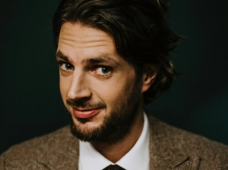 Zes weken lang ‘Laat op Vrijdag’ talkshow met Renze Klamer