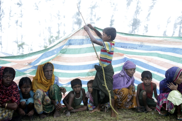 Bangladesh pakt journalisten uit Myanmar op