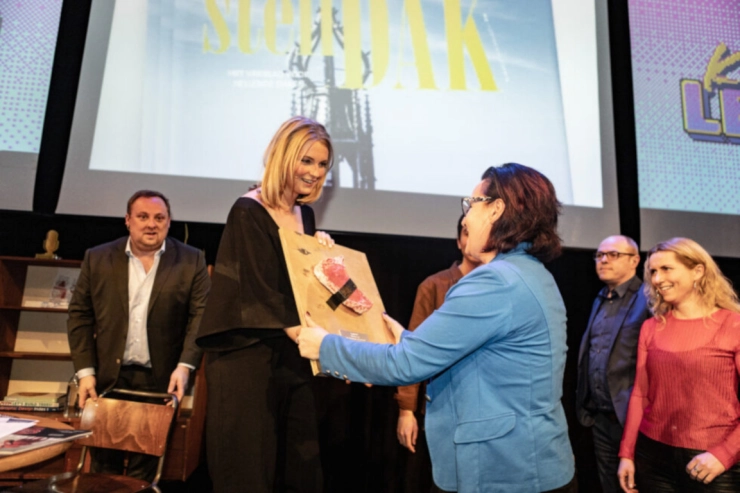 Vakblad steilDAK wint ‘De Krokante vLeestegel’