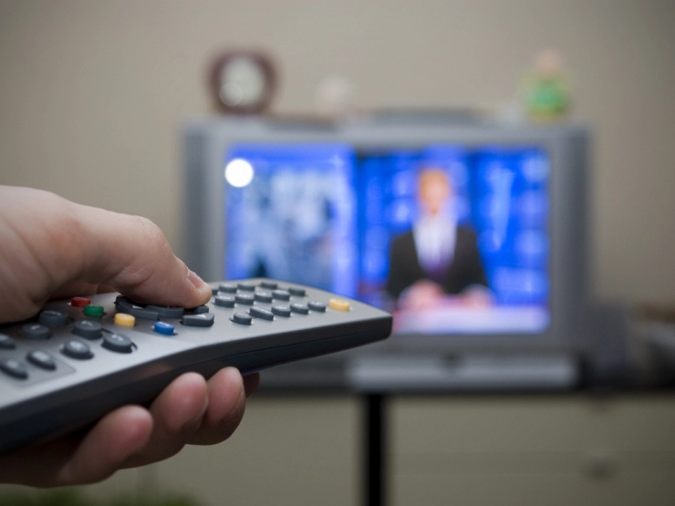 Britse jongeren kijken amper nog naar nieuws op televisie