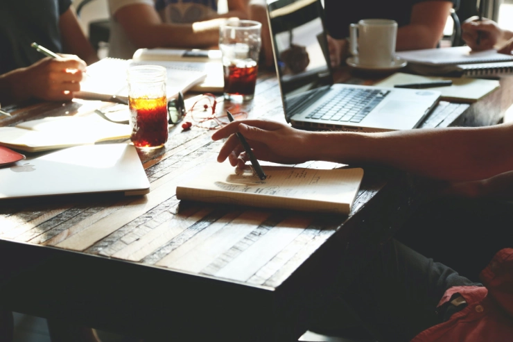 Hearst start overleg met freelancers