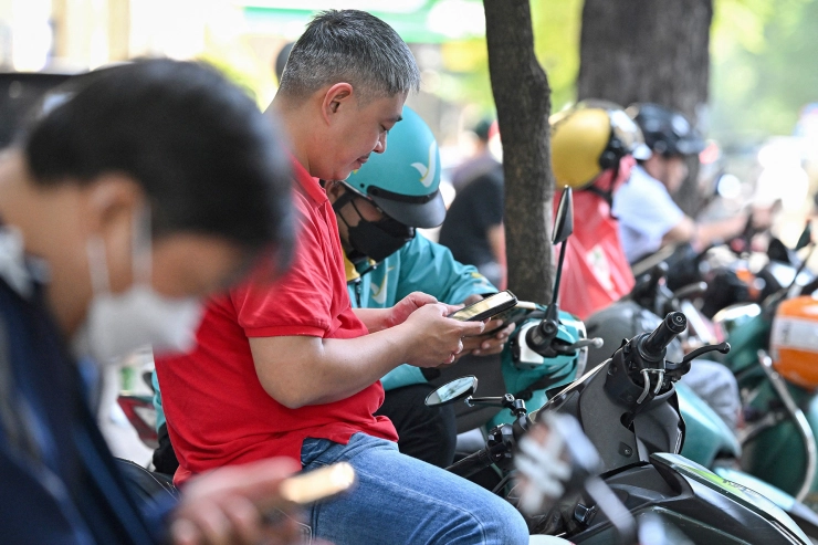 Vietnam voert internetwet in met verplichte verificatie op sociale media
