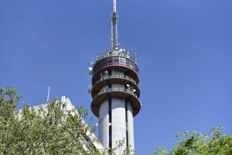 Commerciële radiostations behouden FM-frequenties tot 2025